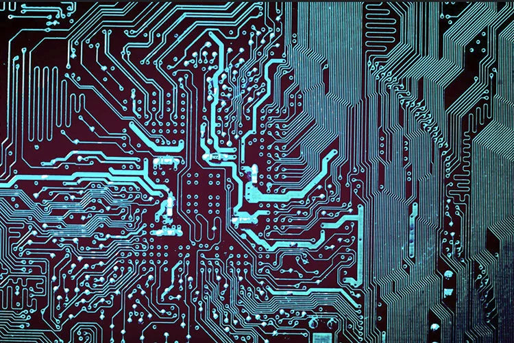 L'innovation technologique entraîne rapidement la croissance du marché des PCB HDI